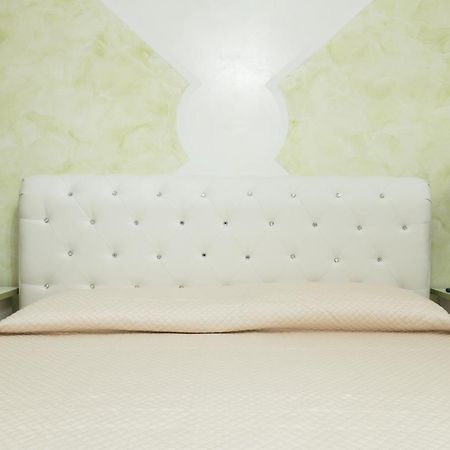 Appartamento Gardenia In Villa Mariella Остуни Екстериор снимка