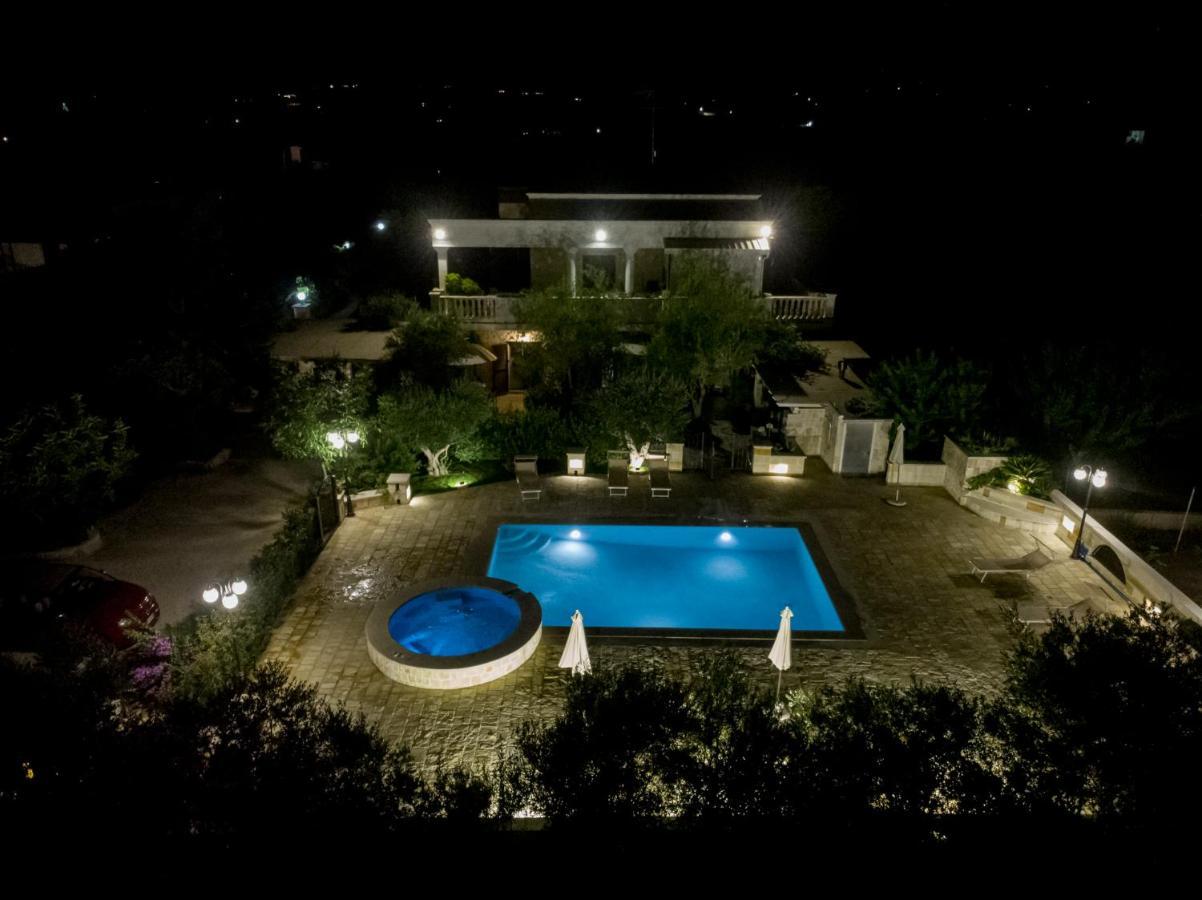 Appartamento Gardenia In Villa Mariella Остуни Екстериор снимка