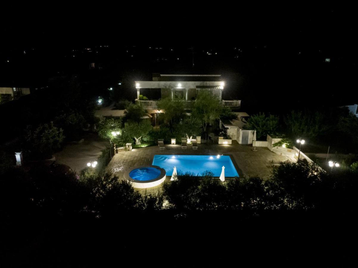 Appartamento Gardenia In Villa Mariella Остуни Екстериор снимка